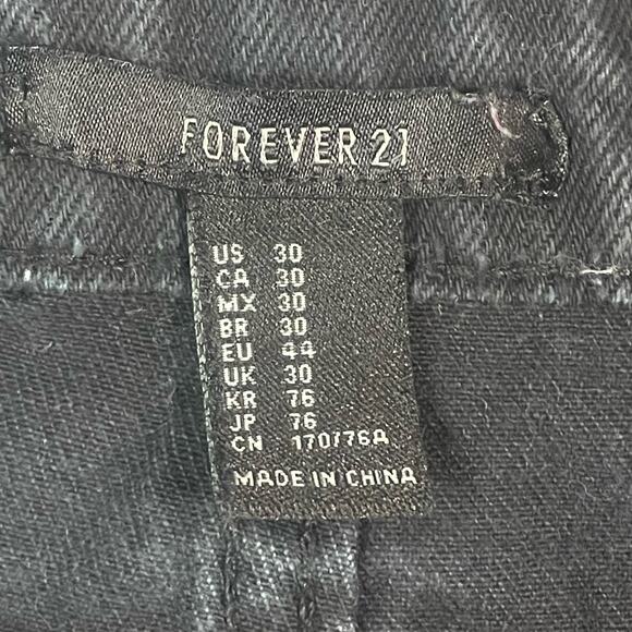 Forever 21 Black‎ Denim Decorative Cutoff Shorts Womens Size 30 Distressed - Picture 4 of 7